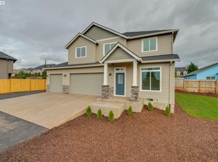 230 SE Oak View Ln, Estacada, OR 97023