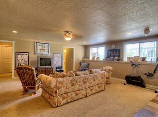 593 W Gray Fox Ct, Meridian, ID 83646
