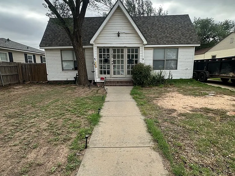 3105 S Harrison St — Photo 1