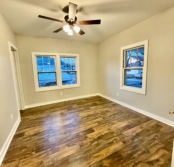 313 Dingler Ave — Photo 2