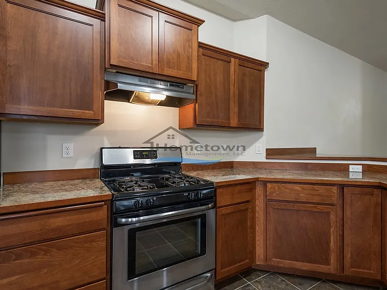 7346 N Carrington Ln — Photo 10