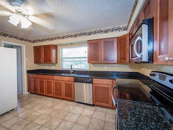 2nd image of 5520 Satel Dr