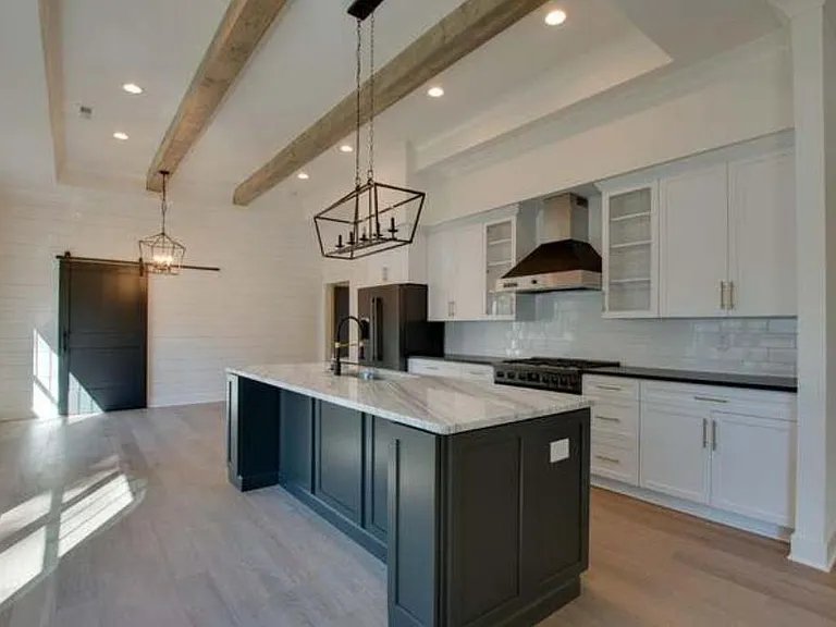 210 Drake Ave SW — Photo 15