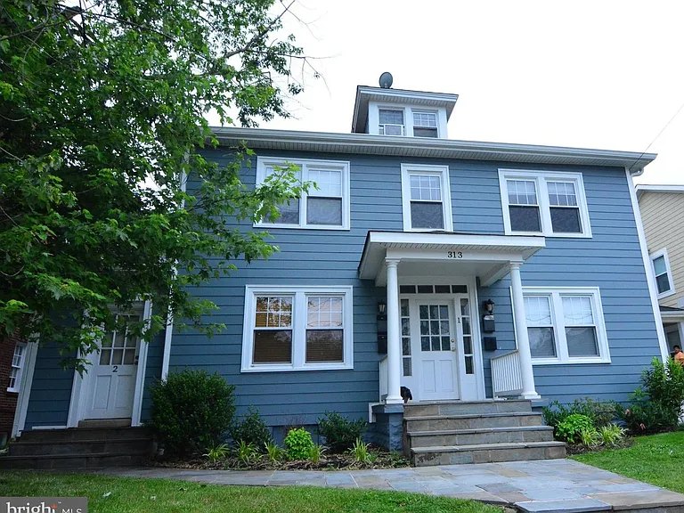 313 E Monroe Ave #2 — Photo 1