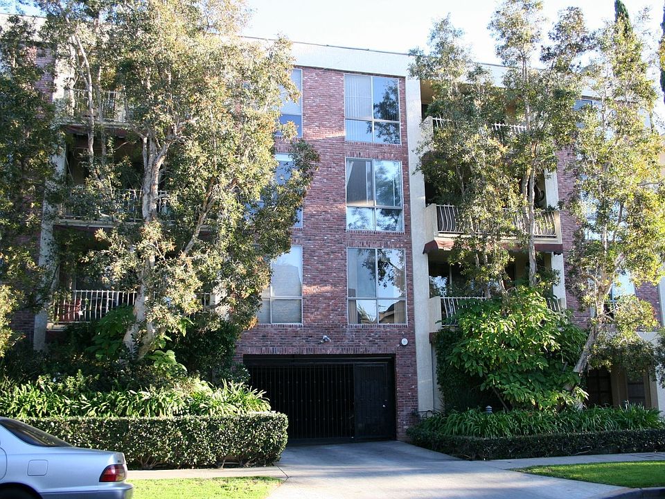 1st image of 11918 Kiowa Ave APT 102