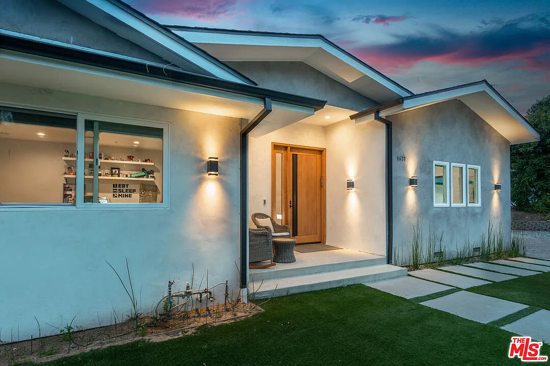 6 bed, 4.5 bath, 3450 sqft, $11,500 — Photo 4