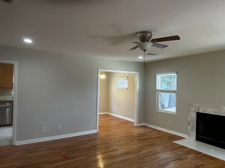 829 E Calaveras St — Photo 5