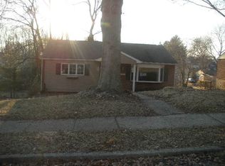 4024 Park Ln, Aston, PA 19014