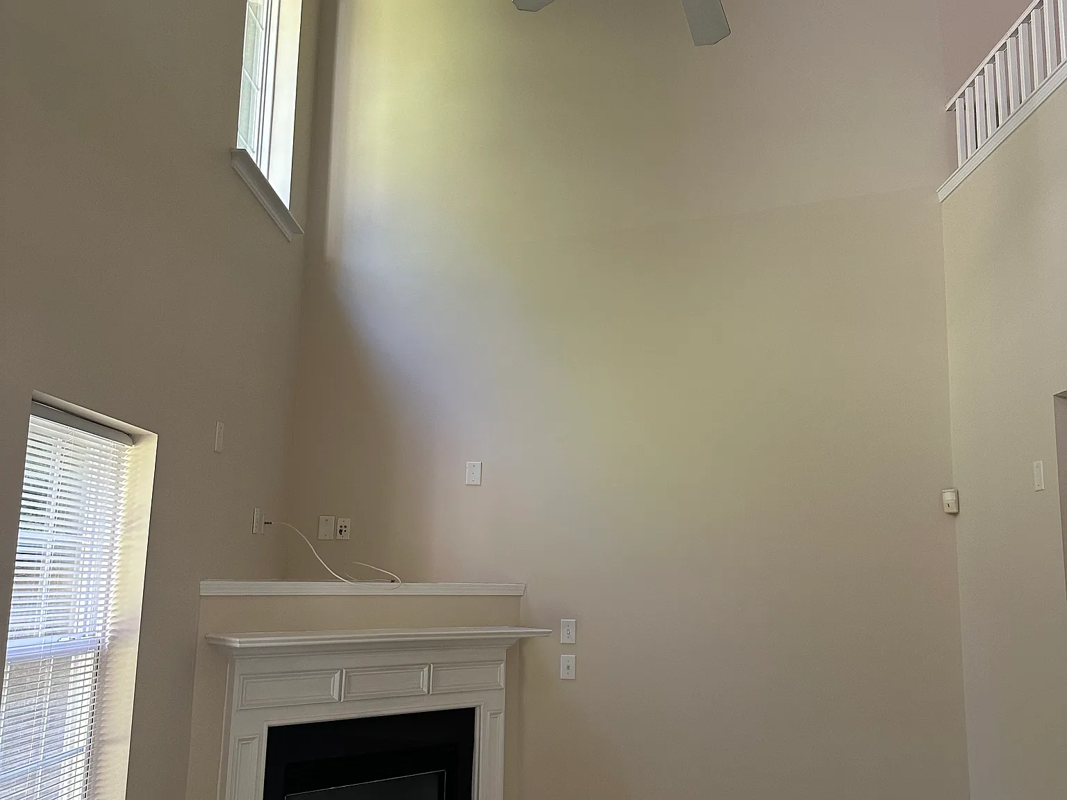 3 bed, 2.5 bath, 1503 sqft, $2,100 — Photo 2
