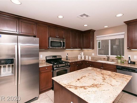 4th image of 10268 Headrick Dr