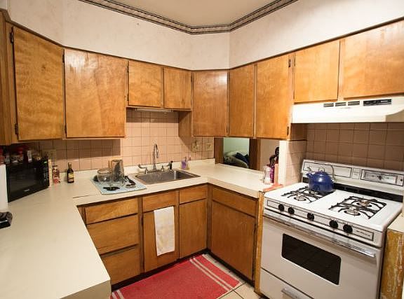 3rd image of 1406 W Cornelia Ave #1