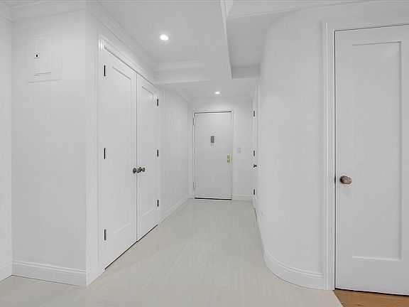 5th image of 3755 Henry Hudson Pkwy APT 4H