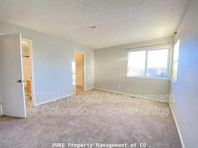 525 Southpark Rd — Photo 11