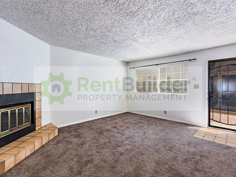 6041 Sequoia Rd NW #D10 — Photo 5