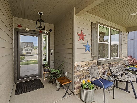 4th image of 716 Osprey Dr