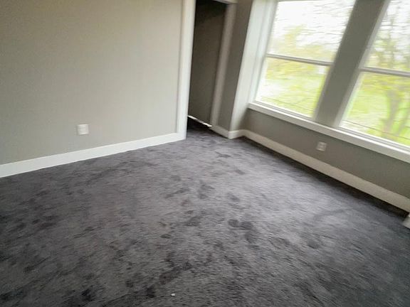 4th image of 4720 Garland Ave #2