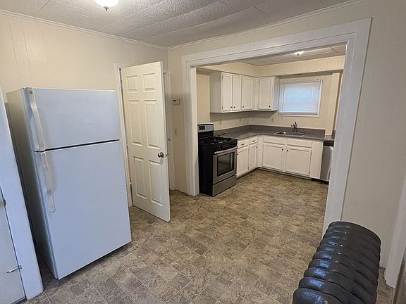 3rd image of 63 Langslow St #1