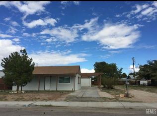 728 Bennett St, Ridgecrest, CA 93555