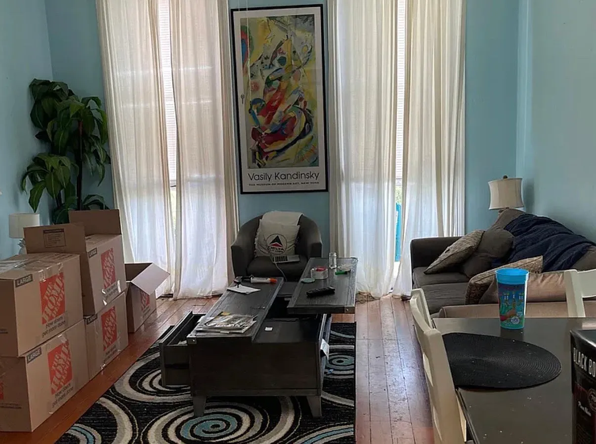 3 bed, 2200 sqft, $2,700 — Photo 3