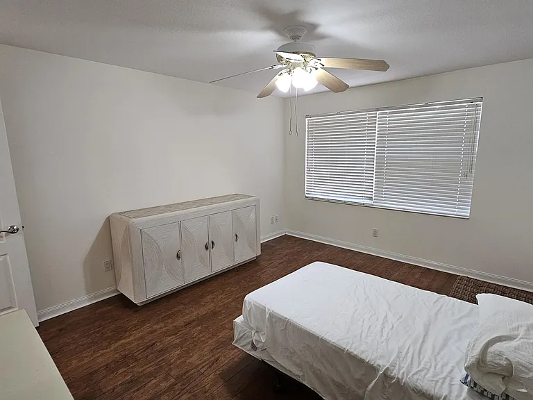 7960 SE Peppercorn Ct — Photo 11