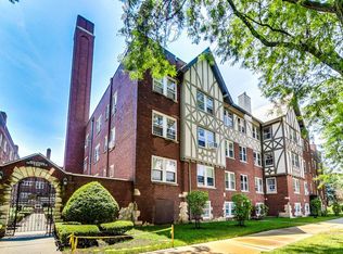2454 W Estes Ave #1, Chicago, IL 60645