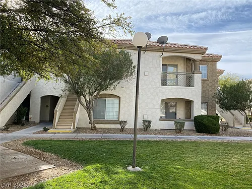 6804 Indian Chief Dr #202 Photo 1
