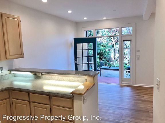 5th image of 519A Precita Ave