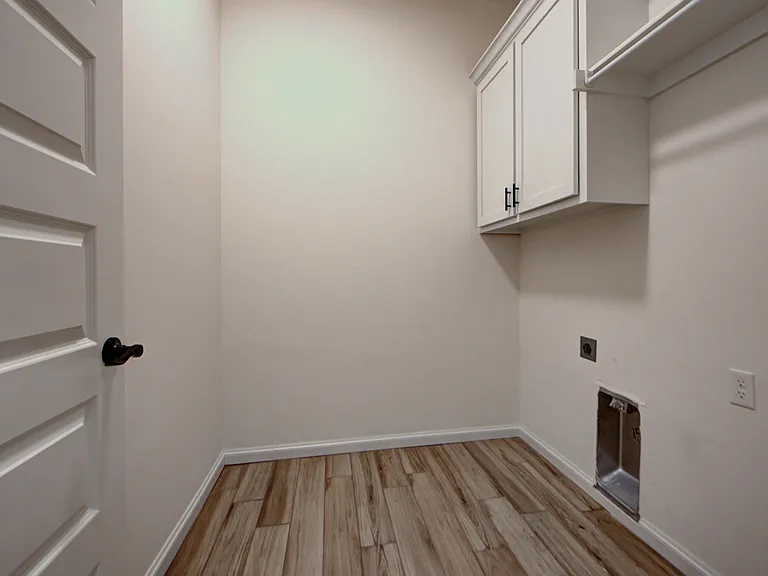 3027 Pescara Dr — Photo 28