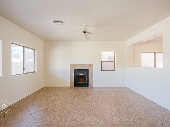 5th image of 9403 S 35th Dr