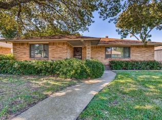 4911 Clear Creek Rd, Dallas, TX 75232