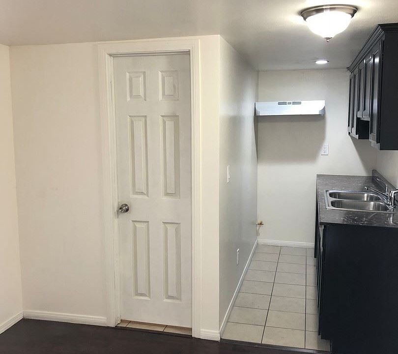 1st image of 6514 S Figueroa St