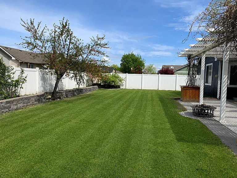 2018 Wellington Dr — Photo 13
