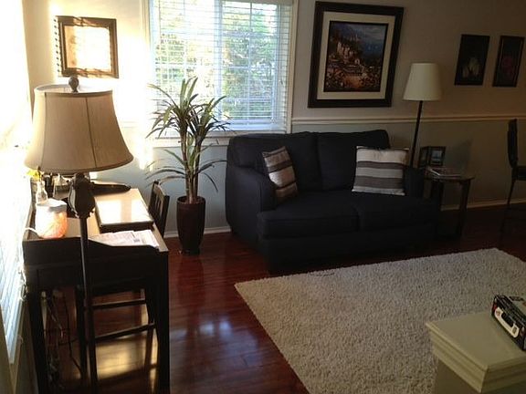 3rd image of 290 Park Green Dr