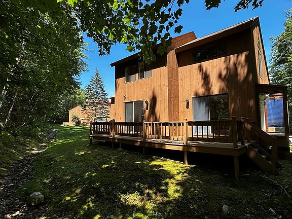 2nd image of 38 Eaton Ct #38