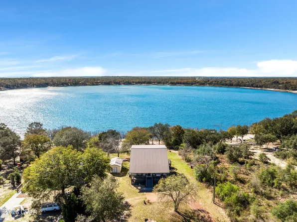 4427 Leisure Lakes Dr, Chipley, FL 32428