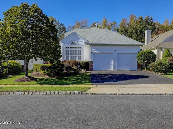 9 Gainsborough Court, Manalapan, NJ 07726