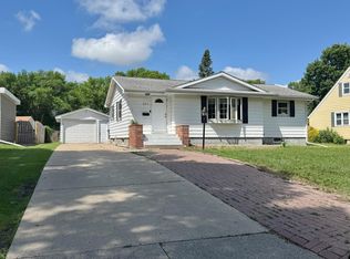 225 N Hill St, Marshall, MN 56258