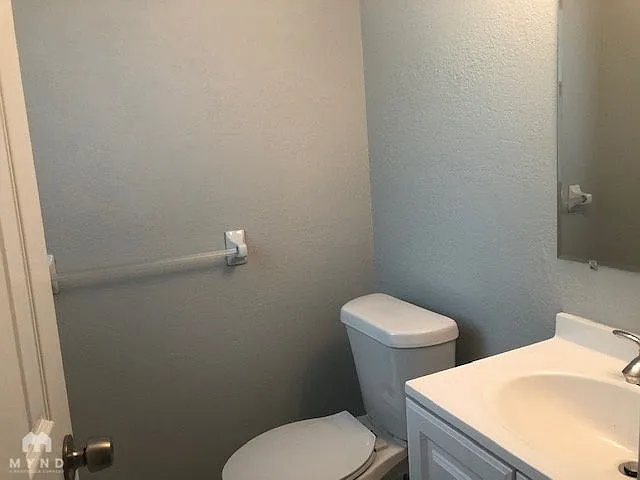 3656 Yosemite Dr — Photo 9