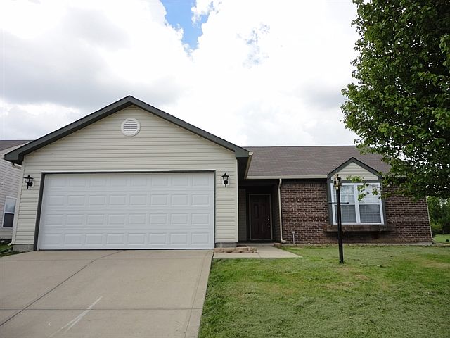 1st image of 17340 Pine Wood Ln