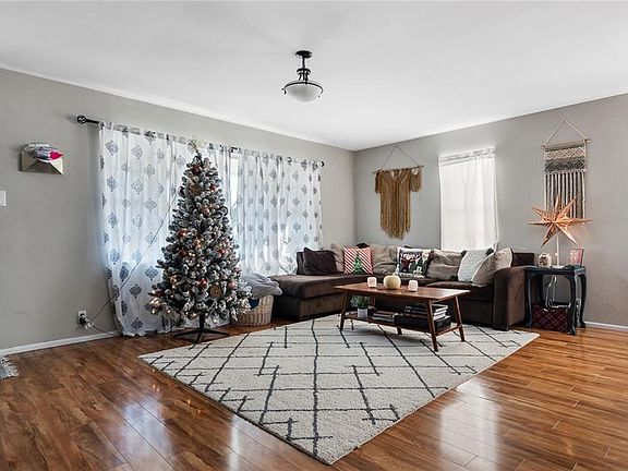 4th image of 3613 N Vernon Dr