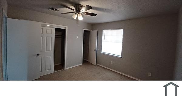 2nd image of 402 Casa Bello Ave