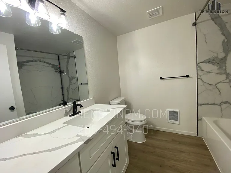 2025 M St NE — Photo 16