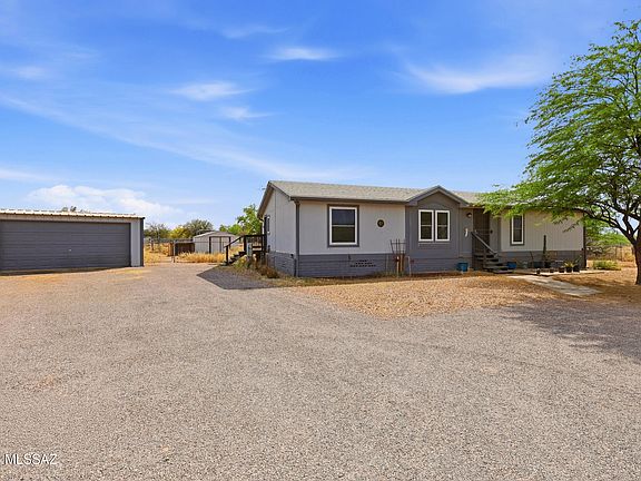 3rd image of 16921 W Placita Dato