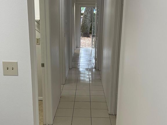 2nd image of 3814 Valley Tree Dr