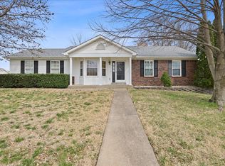 100 Eric Craig Ct, Saint Peters, MO 63376