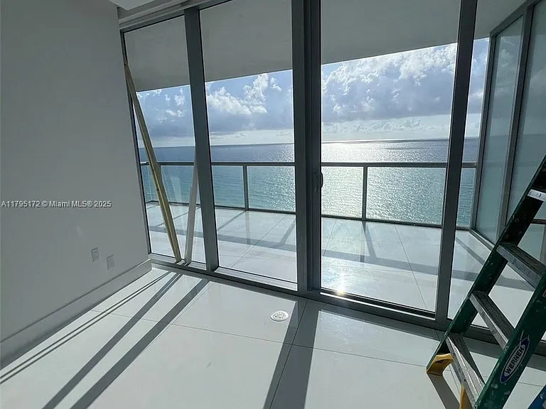 17121 Collins Ave #1607 — Photo 2