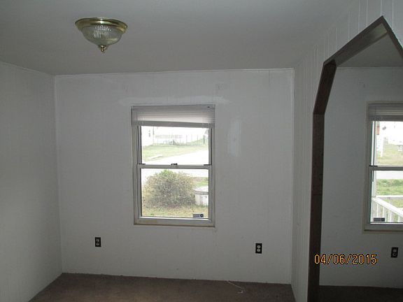 5th image of 9235 Maclin Ave