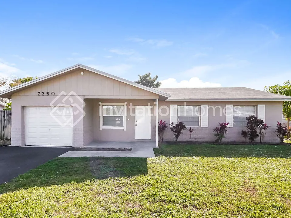 7750 NW 45th Ct