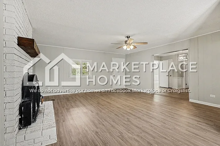 3 bed, 2.5 bath, 2772 sqft, $1,995 — Photo 4