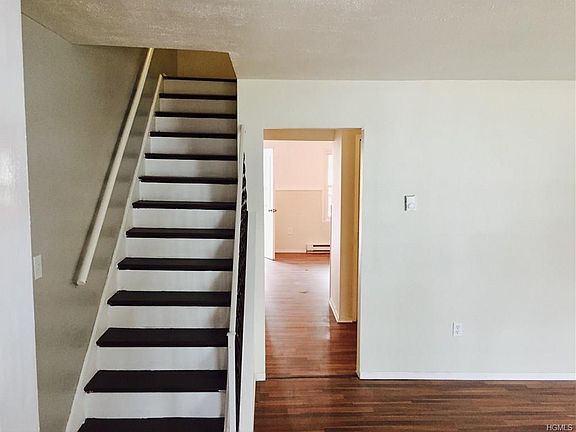 2nd image of 7 Hillside Ave